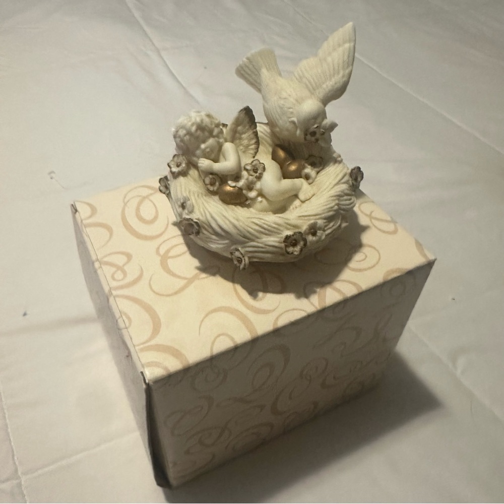 Rare San Francisco Music Box Co Angel Cherub & Dove Figurine w/ Box | Vintage - Picture 5 of 12